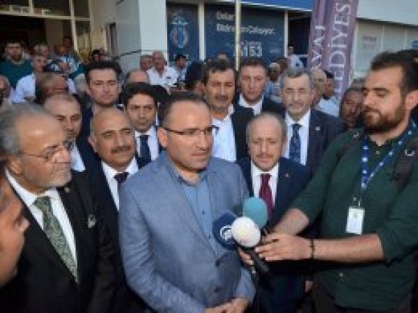 Bozdağ: Yalancıdan dışişleri bakanı olmaz