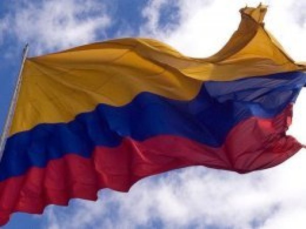 FARC lideri Kolombiya'ya döndü