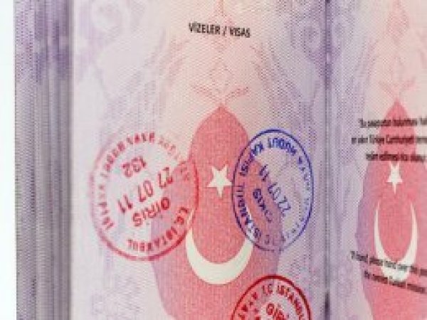 Üst düzey emniyet görevlileri iltica etmek istiyor