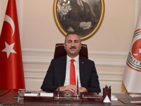 'Geçmişteki kararlar sistemin meşruiyetini kemiriyor'