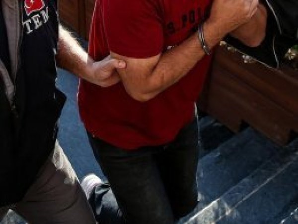 Eski MİT personeline FETÖ operasyonu