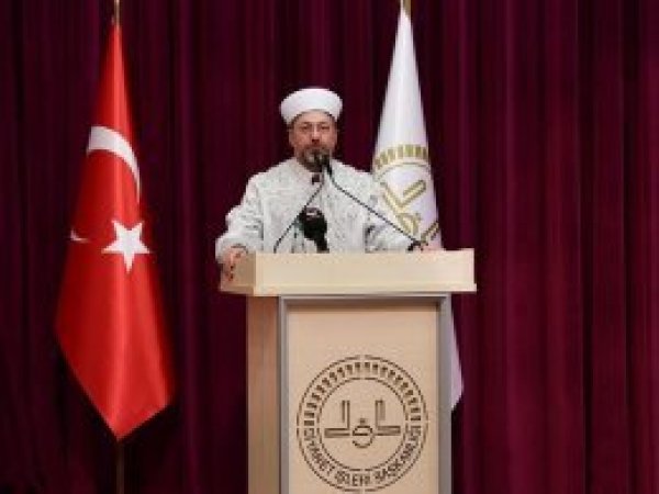 'Ümmetin tevhit ve vahdeti için çok çalışmalıyız'
