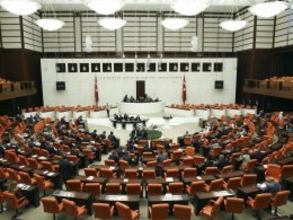 Irak ve Suriye tezkeresi TBMM'ye sunuldu