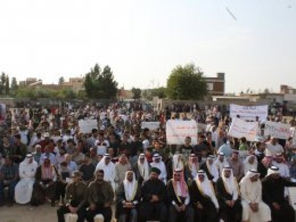 Suriyeliler PKK/PYD’yi protesto etti