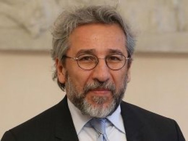 Can Dündar hakkında 'kırmızı bülten' ve iade talebi