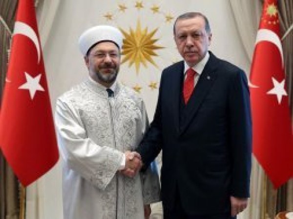 Cumhurbaşkanı Erdoğan, Diyanet İşleri Başkanı Erbaş’ı kabul etti
