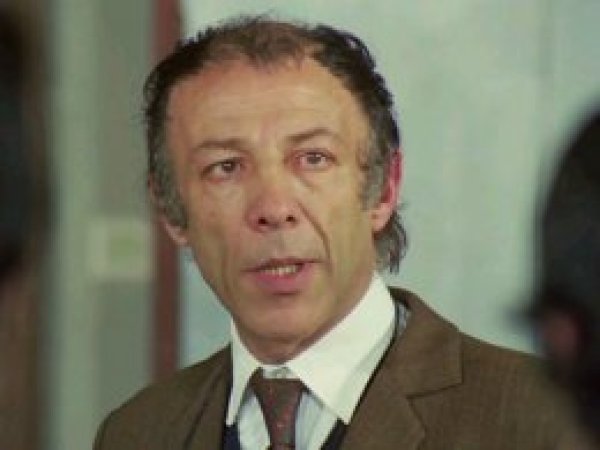  Münir Özkul 93 yaşında hayatını kaybetti 