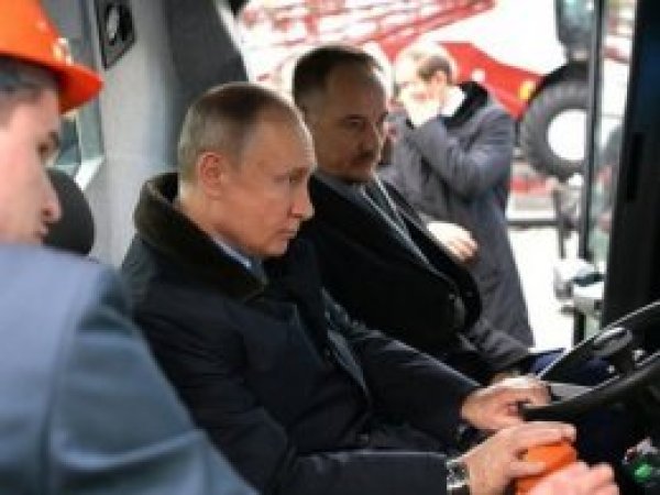 Putin: Başkan seçilmezsem traktör şoförü olurum!