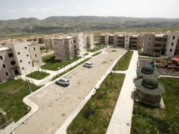 TOKİ, Doğu ve Güneydoğu'da 137 bin konutu tamamladı