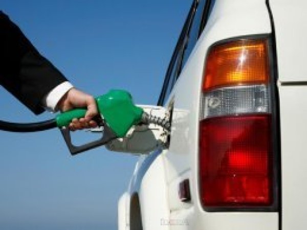 Benzin ve motorine indirim geliyor