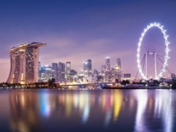 Bütçesi fazla veren Singapur vatandaşlarına prim ödeyecek