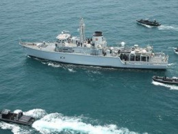 Katar ve İngiltere'den ortak deniz tatbikatı