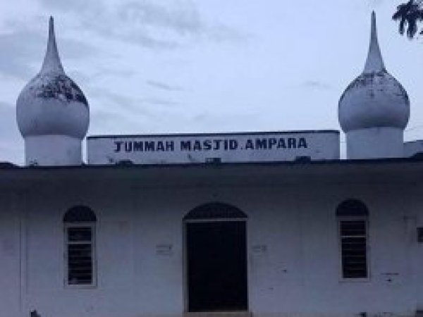 Sri Lanka'da Budist çeteler mescide saldırdı