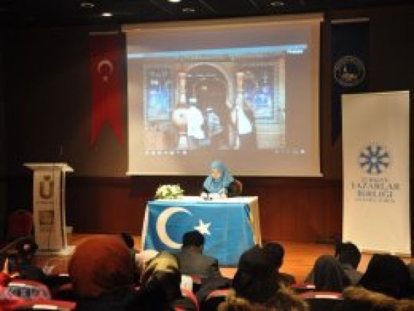 Çin her Doğu Türkistanlının evine bir Çinli erkek yerleştiriyor