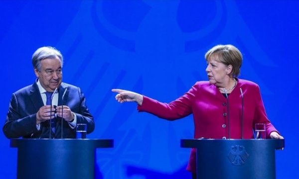 Almanya Başbakanı Merkel: Suriye'de siyasi değişime ihtiyacımız var