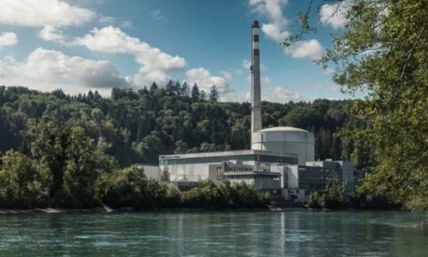 İsviçre'de 47 yıllık nükleer santral canlı yayın eşliğinde kapatıldı 