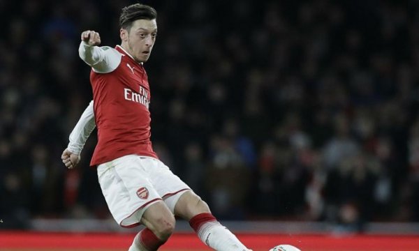 Mesut Özil Pro Evolution Soccer (PES) 2020 oyunundan çıkarıldı