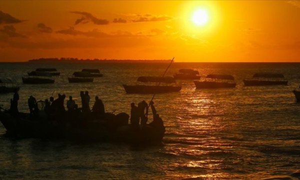 Benin'de ayine gidenleri taşıyan tekne battı: 100 ölü