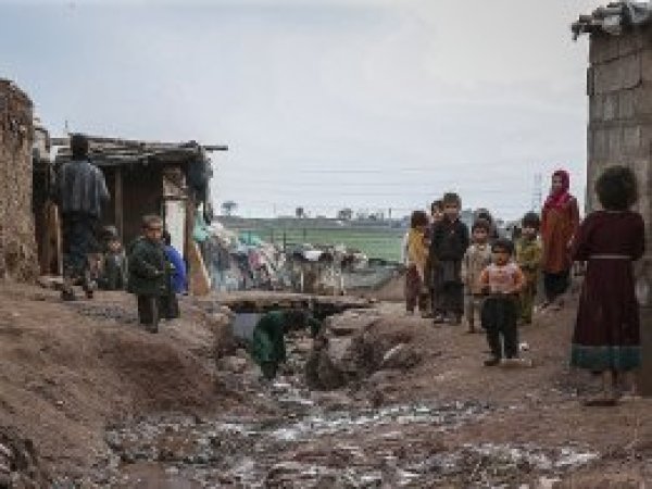 Pakistan'daki sert kış Afgan mültecilerin hayatını zorlaştırıyor