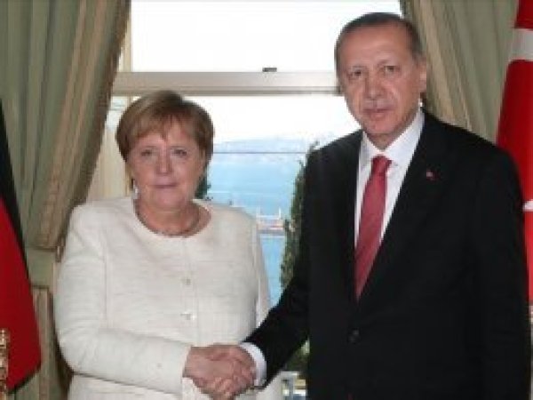 Erdoğan'dan Merkel'e taziye telefonu