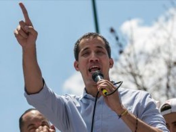 Guaido hükümetle diyalog kurmayacağını yineledi