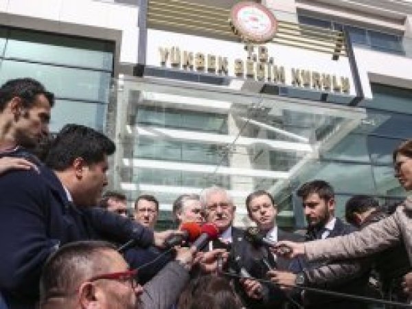 5 soruda YSK: Üyelerini kim seçiyor, nasıl karar alıyor?