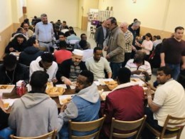 Said-i Nursi Vakfı yıllardır 20'ye yakın milleti iftarda buluşturuyor