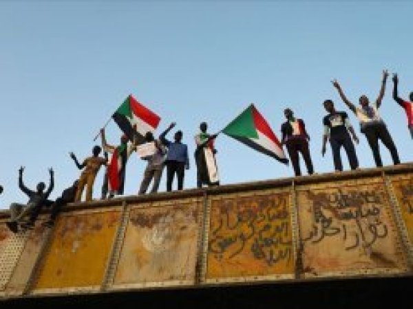 Sudan'da genel greve gidildi