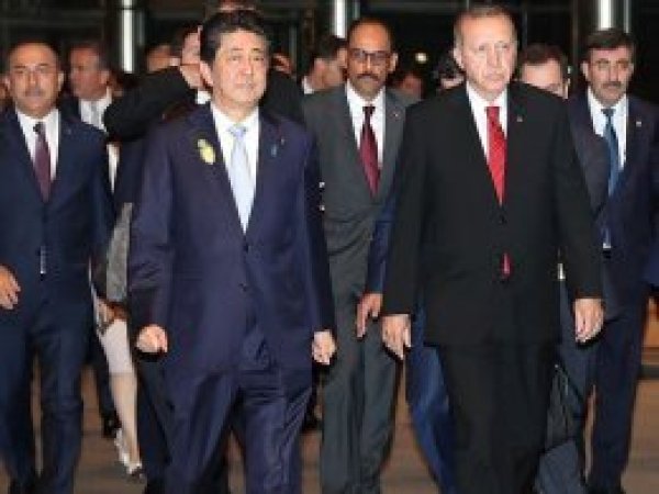 Cumhurbaşkanı Erdoğan Japonya Başbakanı Abe ile bir araya geldi