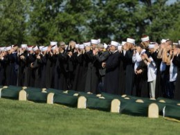 Bosna Savaşı'nın 86 kurbanı daha toprağa verildi