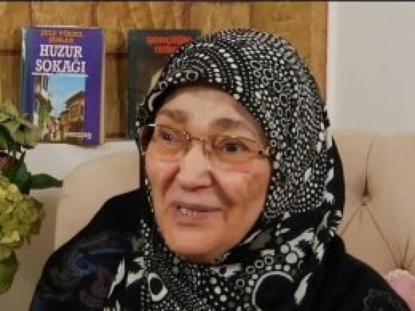Şule Yüksel Şenler vefat etti