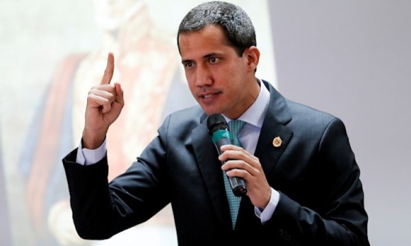 Muhalefet Guaido'yu Ulusal Meclis Başkanlığı için destekliyor