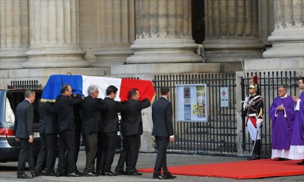 Eski Fransa Cumhurbaşkanı Chirac için cenaze töreni düzenlendi