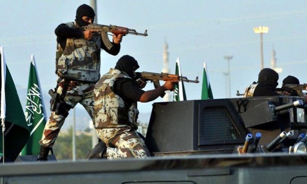 Suudi Arabistan'ın dev savunma bütçesi güvenlik sağlamıyor