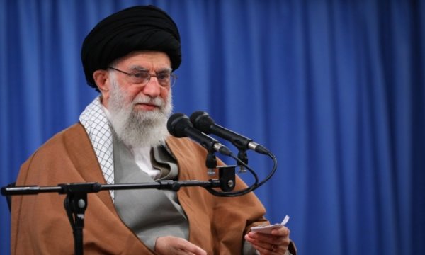 İmam Hamenei: Amerika DAİŞ yenilgisinin intikamını almak istiyor