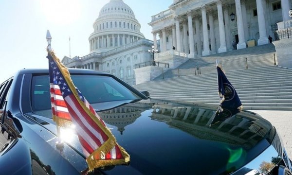 Kongredeki Demokratlar Trump'ın 'Süleymani' adımını sorguluyor