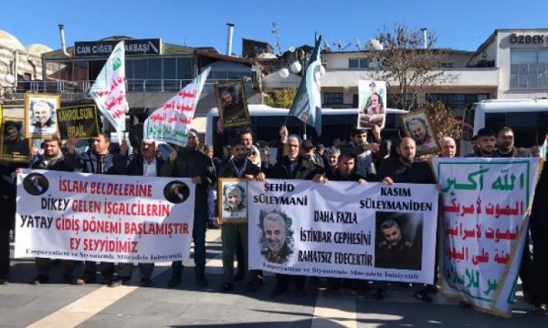 Kasım Süleymani Diyarbakır'da anıldı