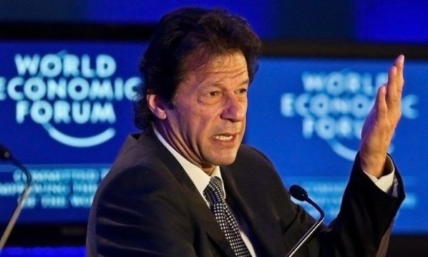 İmran Han: Pakistan’ın Afganistan savaşına katılması yanlıştı