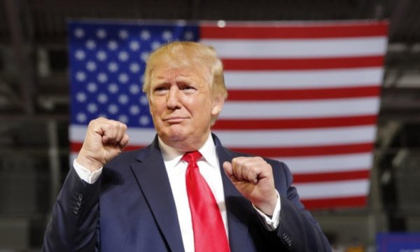 Trump “ABD’ye doğum turizmi”ni sonlandırmaya hazırlanıyor
