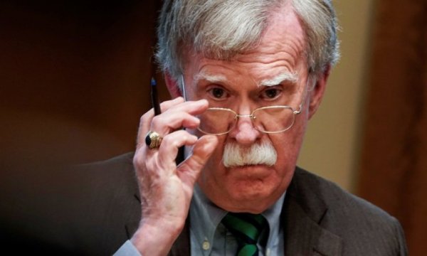 Trump'a ayar mı veriliyor?