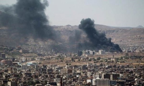 Suud Yemen'i Bombaladı