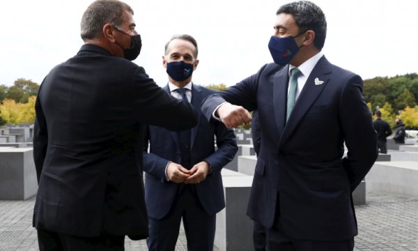 BAE ve İsrail Dışişleri Bakanları Berlin'de buluştu