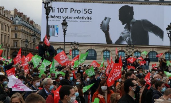 Fransa’da 'nesli bozmaya yönelik' biyoetik yasa tasarısı protesto edildi