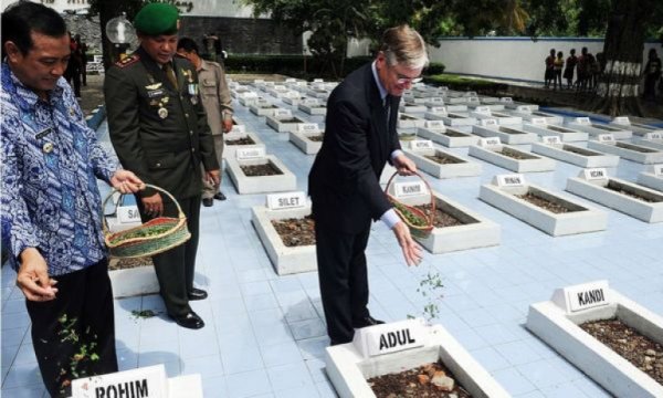 Hollanda Endonezya'da işlediği suçlar için tazminat ödeyecek