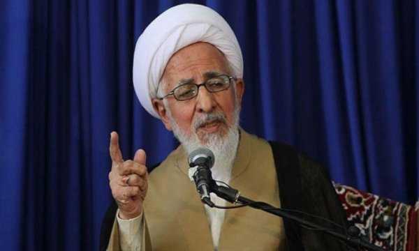 Müslümanlar düşmanın fitnelerine karşı uyanık olmalıdır