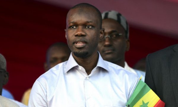 Senegal'de Fransa Cumhurbaşkanı Macron'un sözlerine tepki büyüyor 