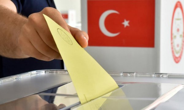 İktidarla muhalefet arasında “erken seçim” çekişmesi