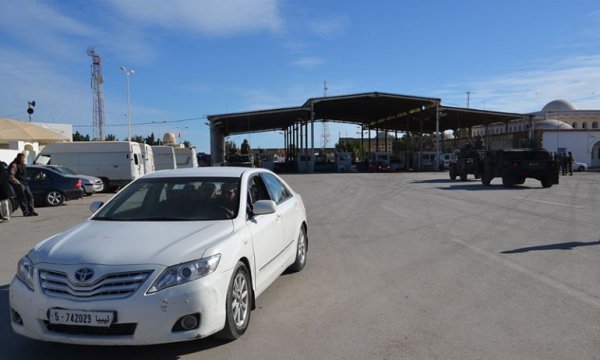 Tunus ve Libya arasında 8 aydır kapalı olan kara sınırı açıldı