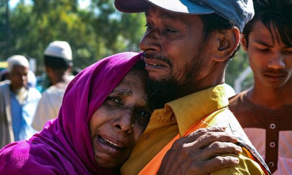 Bangladeş, Arakanlıları güvenli bulunmayan adaya göndermeye başladı 