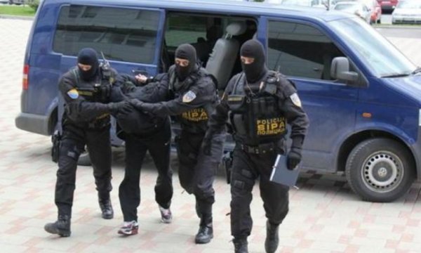 Bosna'nın Srebrenitsa ve Tuzla şehirlerinde operasyon düzenlendi